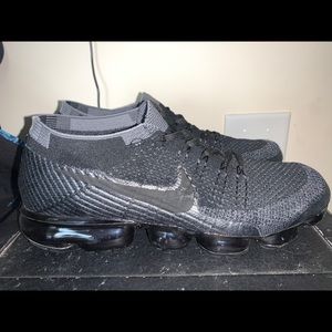 Men’s Nike vapormax’s
